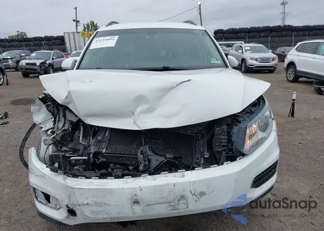 2016 Volkswagen Tiguan S from USA, damaged, VIN WVGBV7AX1GW583213